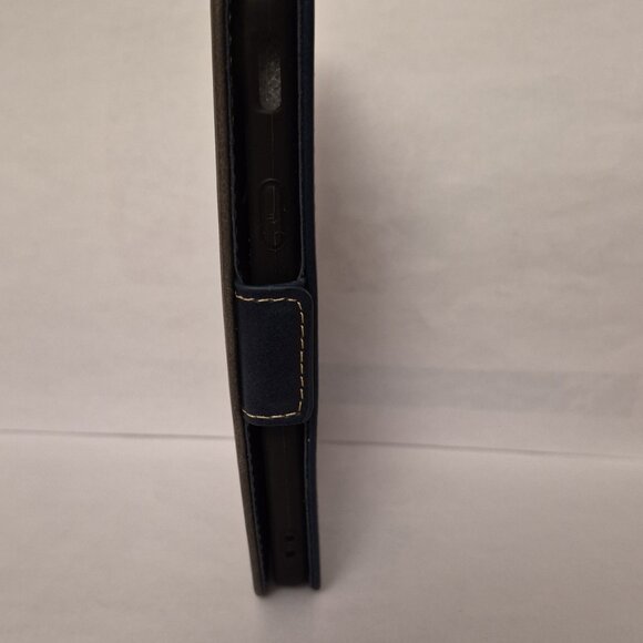 PU Leather Samsung J5 Prime cellphone case - Picture 3 of 7